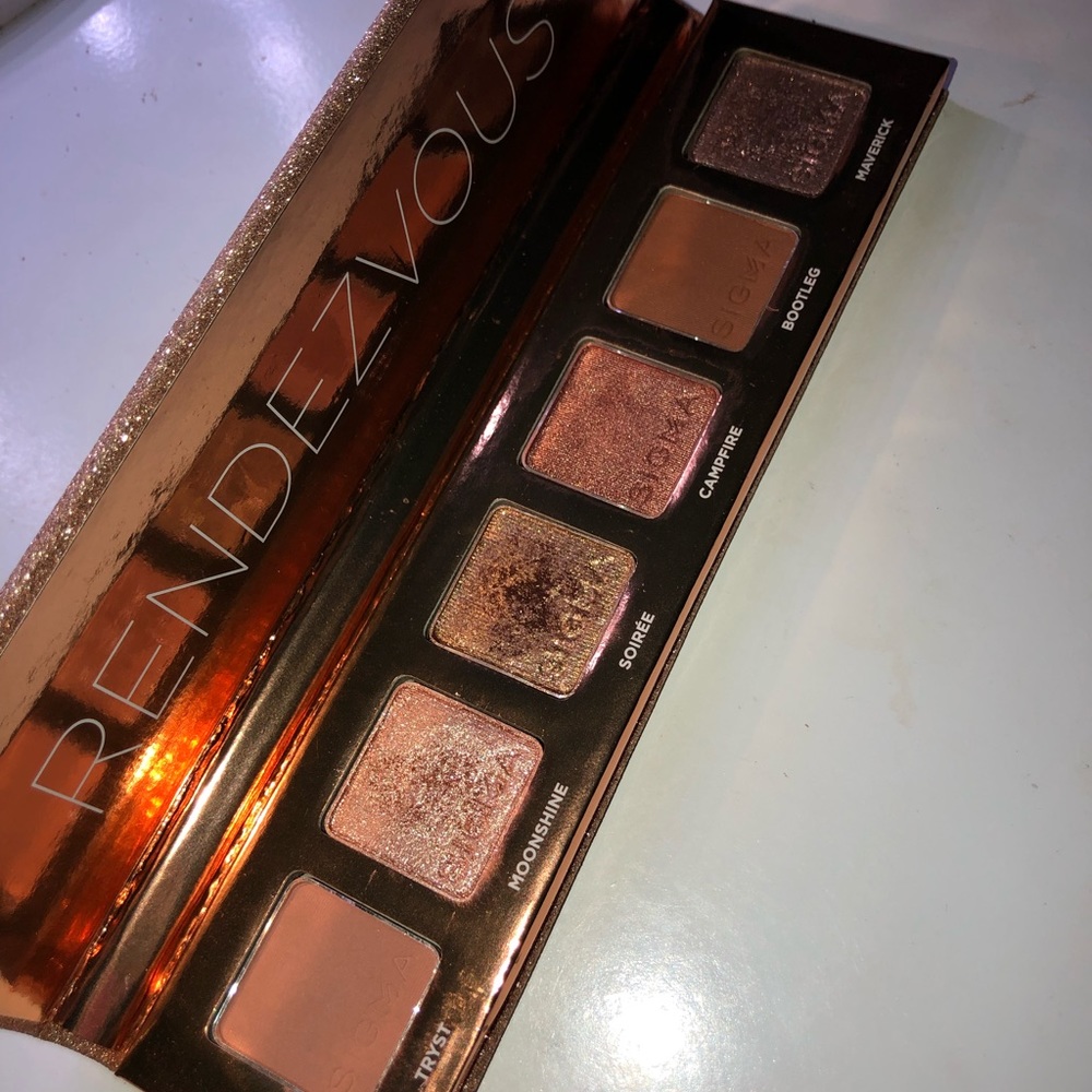 Sigma Beauty Limited Edition Rendezvous eyeshadow palette